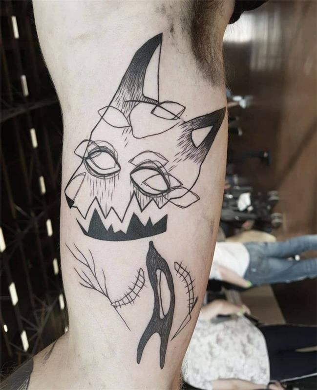 Stilizuotas piešimo geometrinės tatuiruotės idėja tatuiruotės vyro grafinis stilius, originali gyvūnų kaukė