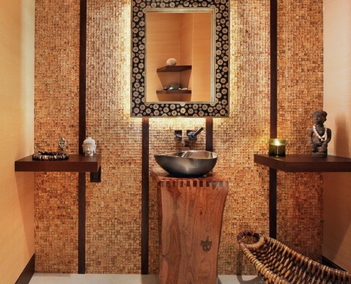 Mosaico nas paredes do banho