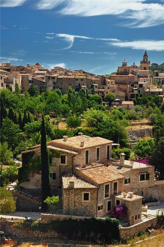 valldemossa-ispanya-ziyaret-palma-de-majorca-en-güzel-seyahat-destinasyonları