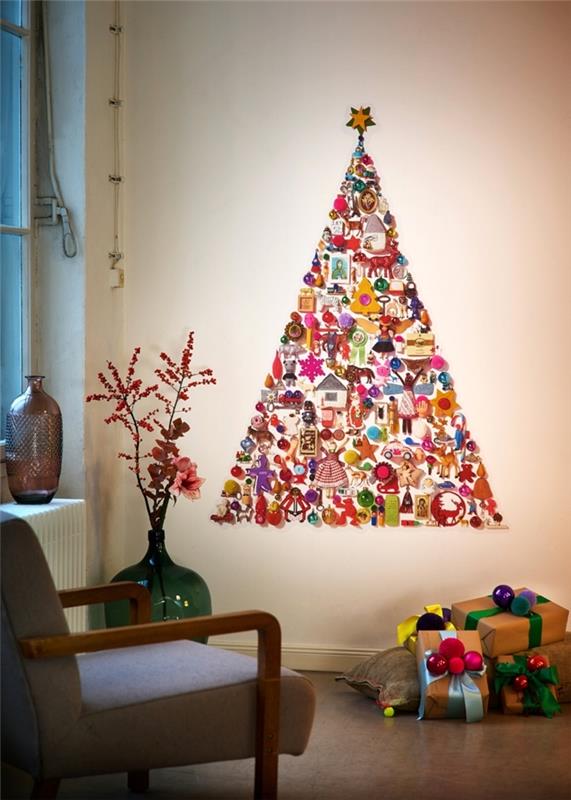 yeşil cam vazo Noel hediyeleri ambalaj Noel topları duvarda orijinal Noel ağacı fikri