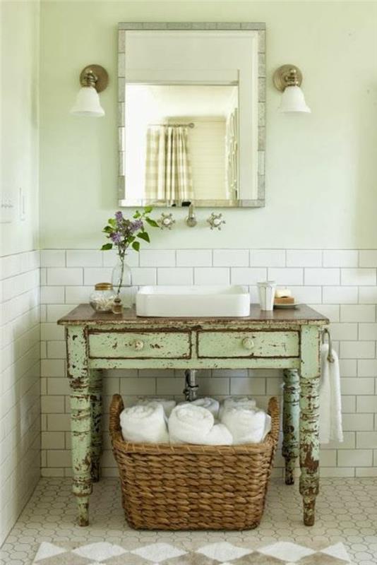 Kaimo stiliaus veidrodis-žalia-vonios kriauklė