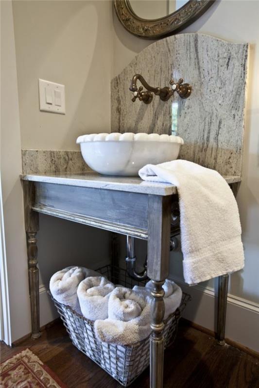 Praustuvas-vonios kambarys-veidrodis-rankšluostis-pilka-mediena