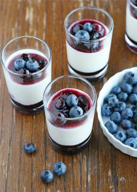 verrine-sladka-panna-cotta-z-borovnicami-sladica-original