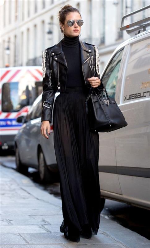 črna total look modna ženska zima, dolgo zimsko krilo, kako nositi črno dolgo krilo s kratko jakno iz umetnega usnja in črnim puloverjem