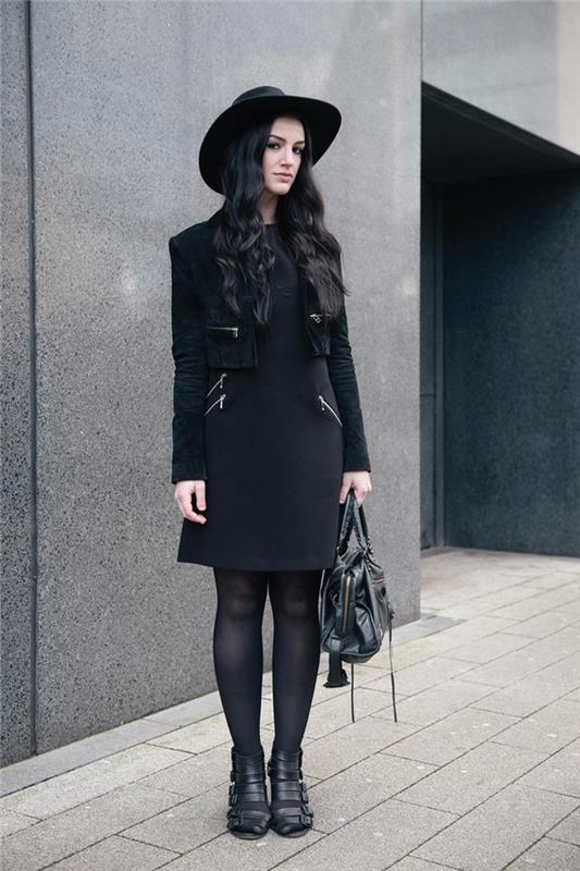 juoda-zomšinė striukė-brunetė-moteris = juodi plaukai-juoda oda-rankinė-juoda-veltinio skrybėlė