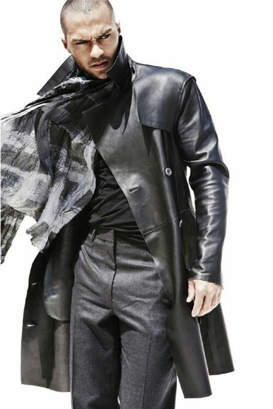 moška dolga jakna v črnem usnju z najnovejšimi trendi v moški modi
