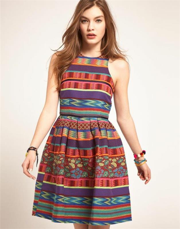 etnična oblačila, elegantna obleka z vzorci Aztekov, več barv, rjavi lasje