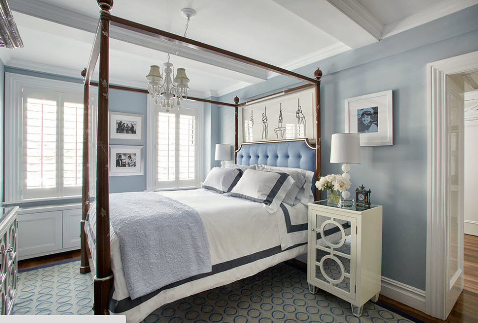 Camera da letto in blu e bianco