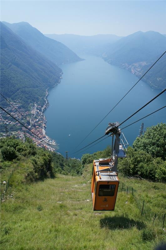 come-lake-villa-bellagio-italya-gel-lake-italya-bellagio-italya-geliyor-yukarı-kasaba-görüntüsü