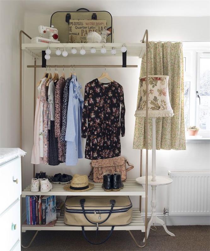 Mala garderoba garderoba garderobna omara ženska spalnica v vintage stilu