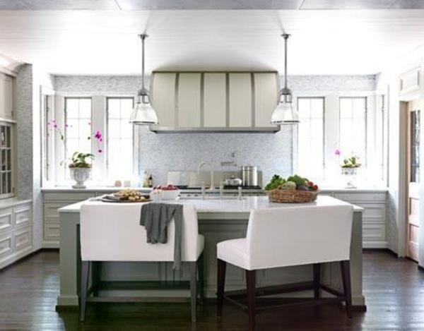 eski-ve-minimalist-basit-ada-mutfak