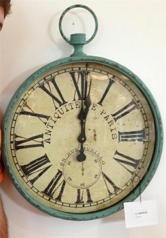 vintage stenske ure