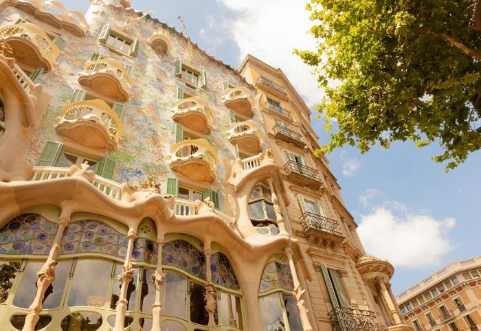 Gaudi'nin Barselona'da ziyaret etmek için eserleri olan Barselona'daki sembolik yerleri ziyaret edin, Gaudi tarafından Casa Batllo