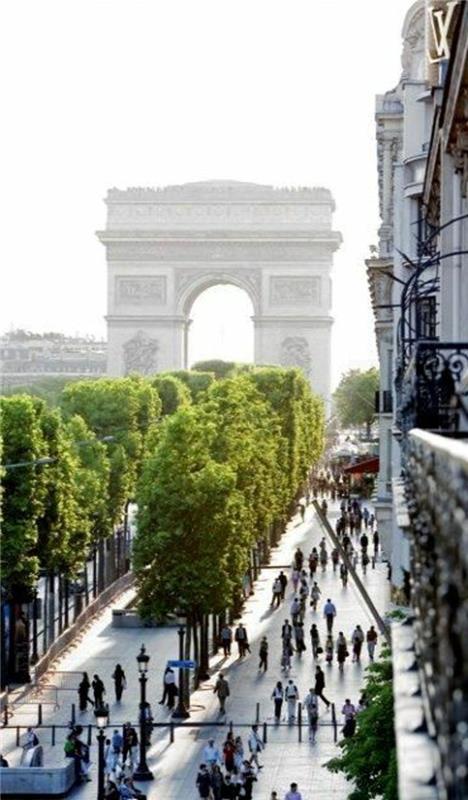 aplankyti Eifelio bokštą ir triumfo lanką Paryžiuje, ką aplankyti