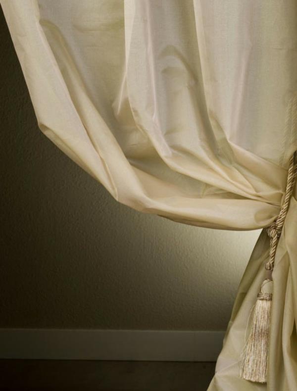 skaidrus-organza-smėlio spalvos
