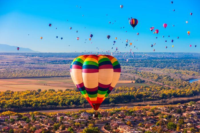 balon-uçuş-cennet-yazar-of-geleneksel-fest-Yeni-Meksika