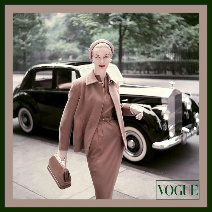 Ovitek Vogue 50 -ih, moda 50 -ih, obleka 50 -ih, šik preteklosti, čudovita retro obleka