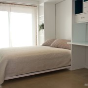 Quarto em tons claros