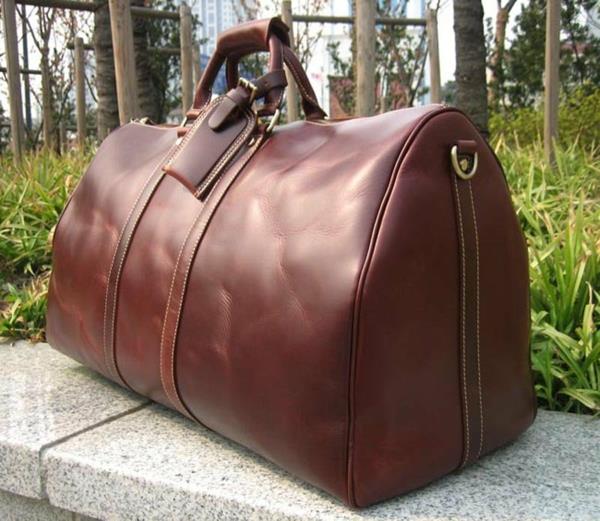 vikend-style-potovalna-torba-za-elegantnega moškega