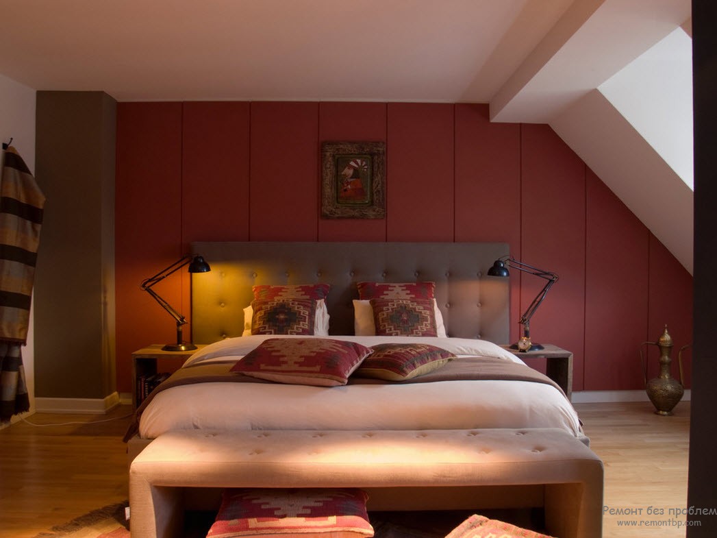 Camera da letto rossa