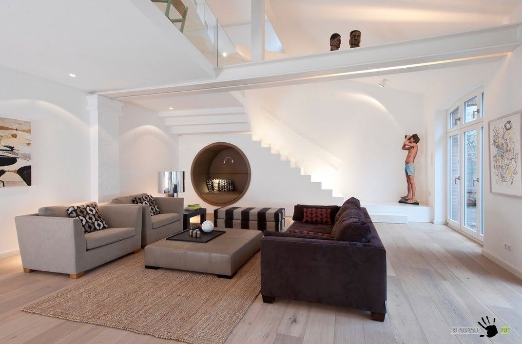 Sala de estar al estilo del minimalismo moderno.